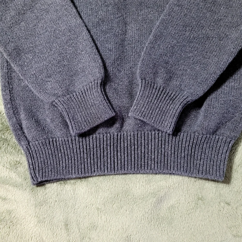 Gap Grey V-neck sweater 6 / 7